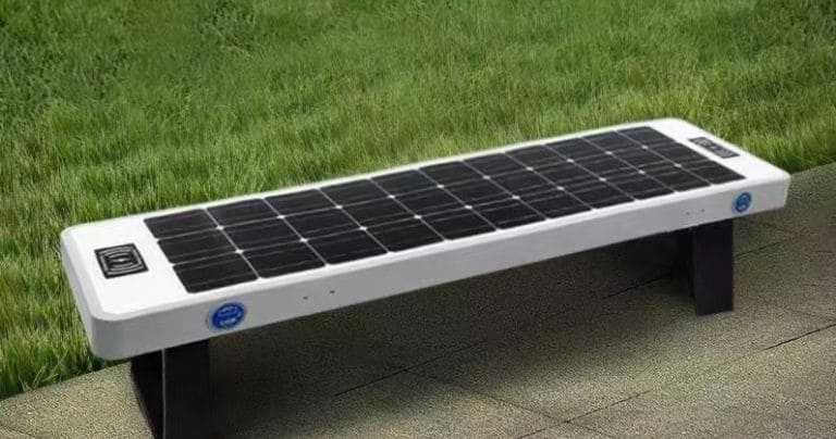 Smart Solar Bench with Solar Panels